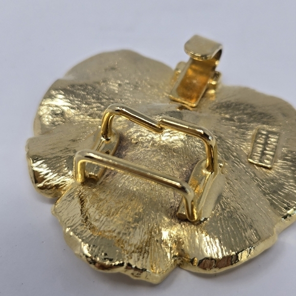 VINTAGE MIMI DI N TEXTURED GOLD TONE LEAF DOUBLE BELT BUCKLE - Picture 9 of 9